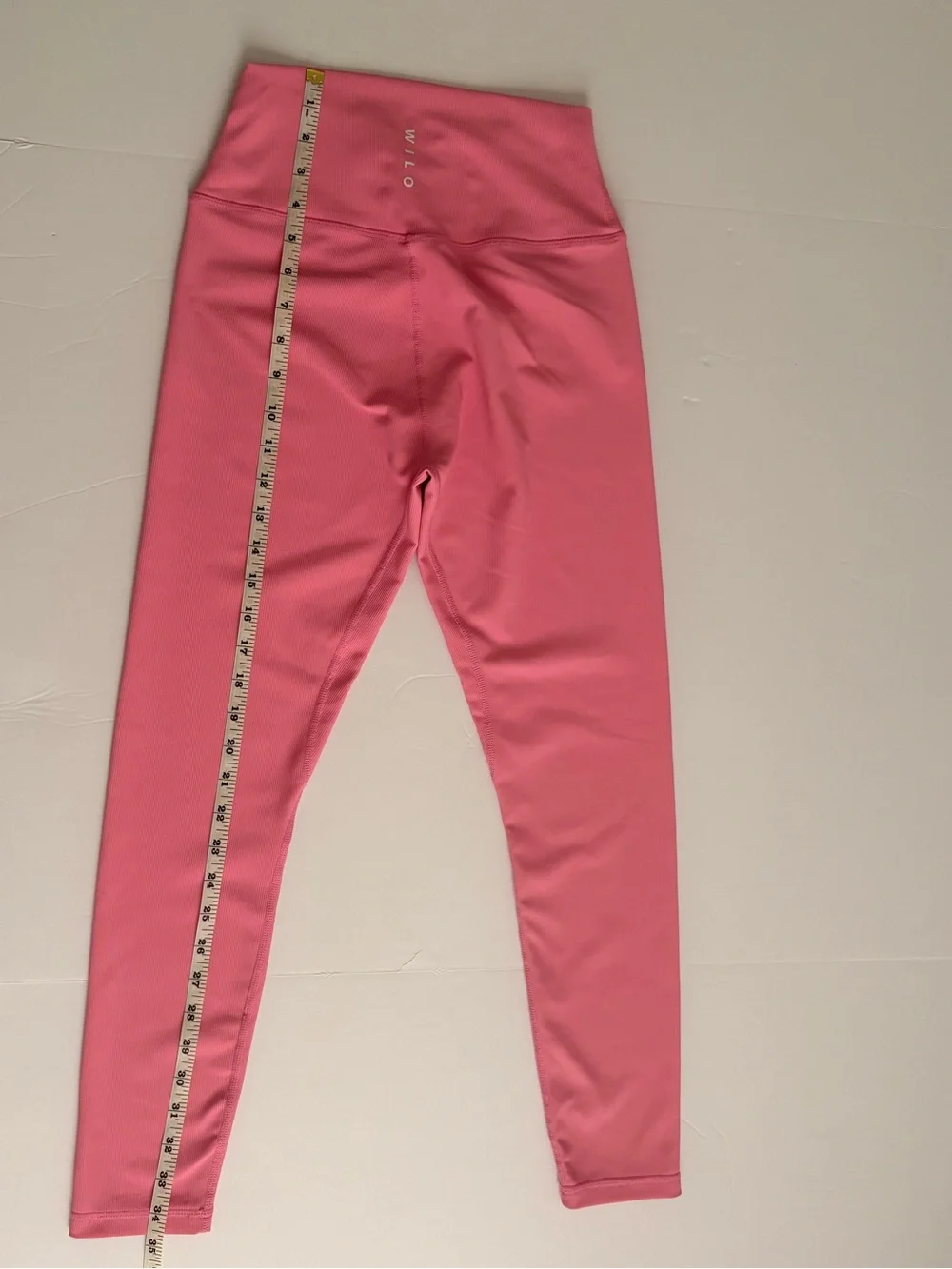 WILO 2-piece ribbed activewear set—high-waits leggings & sports bra -size M